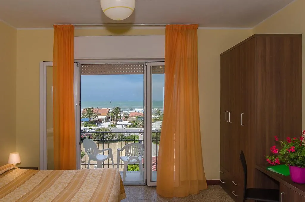 Hotel Montecarlo Lido di Camaiore