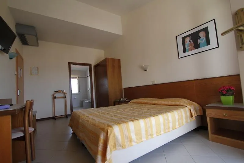 Hotel Montecarlo Lido di Camaiore 3*,  Italien