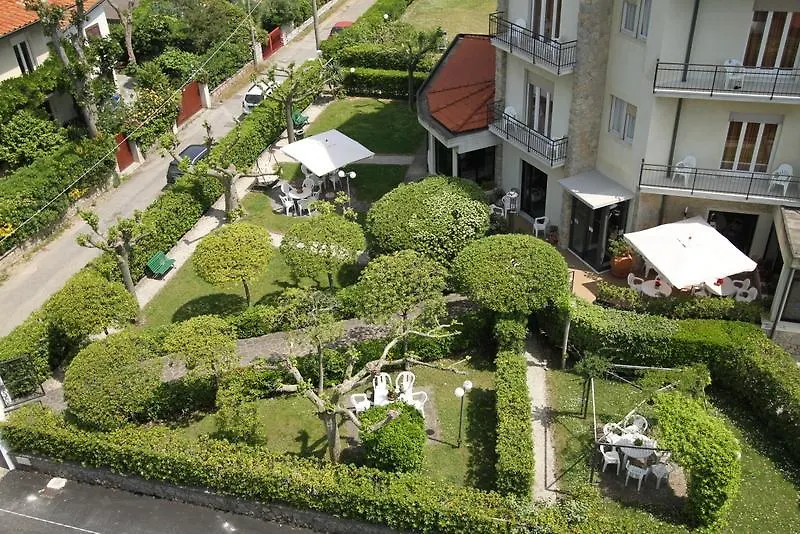 Hotel Montecarlo Lido di Camaiore