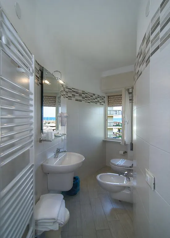 Hotel Montecarlo Lido di Camaiore